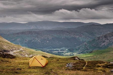 What are the advantages of a 3 man tent with standing room?